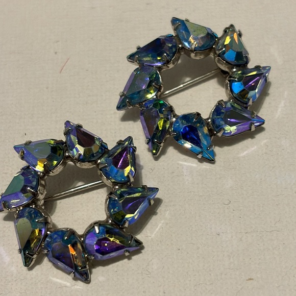 Vintage Stunning Pair of AB Rhinestone Brooches - Picture 4 of 10